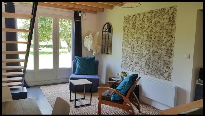 L'Atelier De La Blanchardiere 49520 Bed & Breakfast Le Tremblay Екстериор снимка